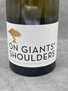 On Giants' Shoulders Pinot Gris 2018　よりどり12本で15％off対象